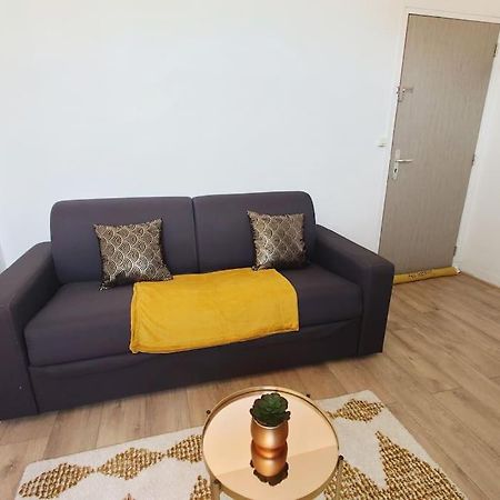 Le Petit Studio Senlisien Санлис Екстериор снимка